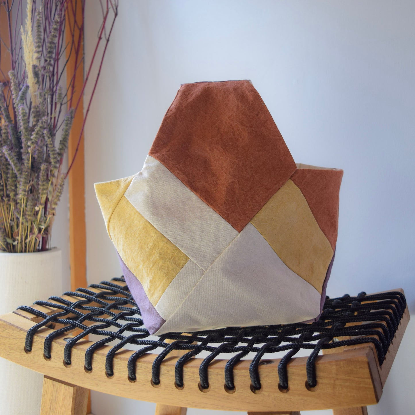 Botanical-dyed Azuma bag mini - lavender purple