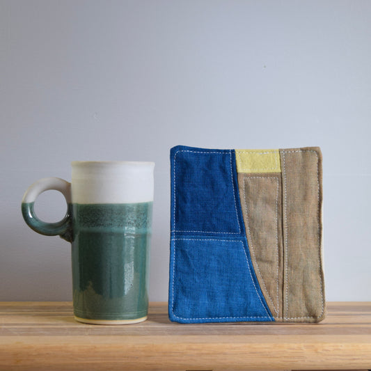 Ceramic Mug & Natural-dyed Mat | Mossy Green