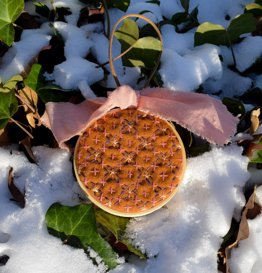 Sashiko Stitch Medallion | Sienna